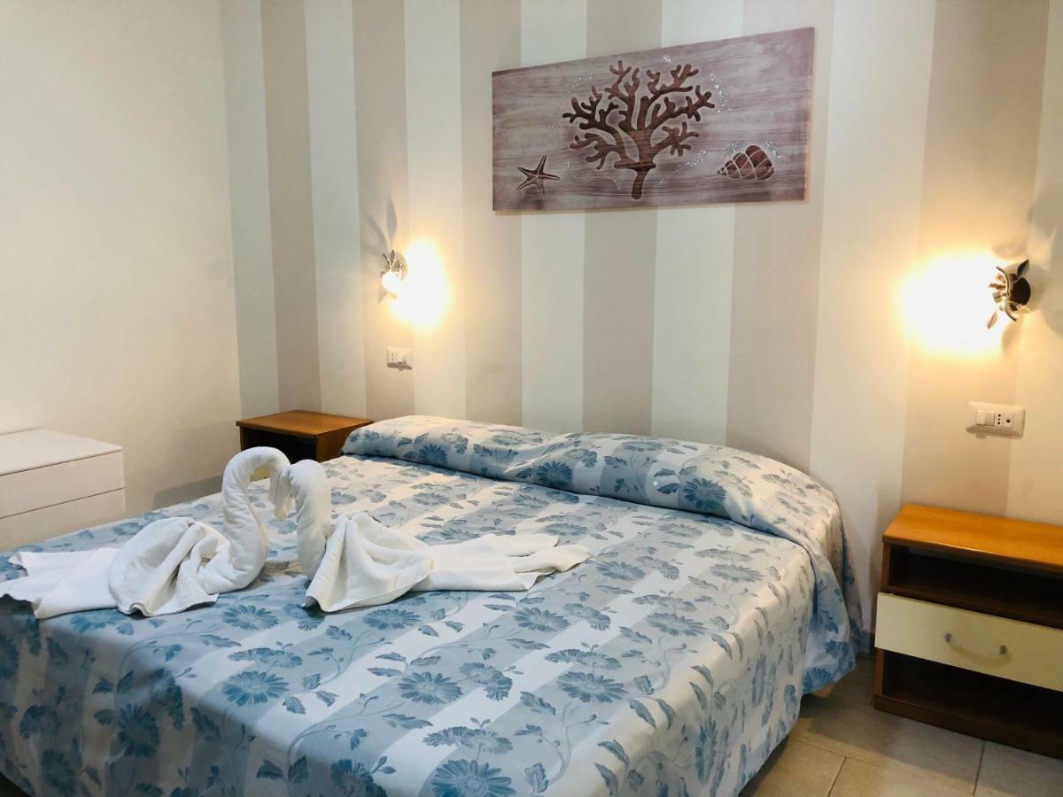 Hotel La Rosetta Scauri Scauri  Zewnętrze zdjęcie
