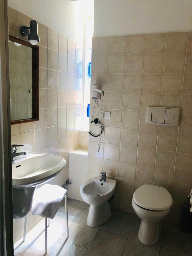 Hotel La Rosetta Scauri Scauri  Zewnętrze zdjęcie