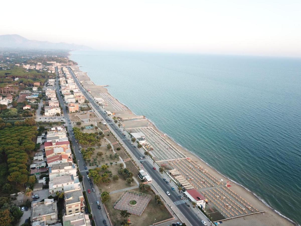 Hotel La Rosetta Scauri Scauri  Zewnętrze zdjęcie